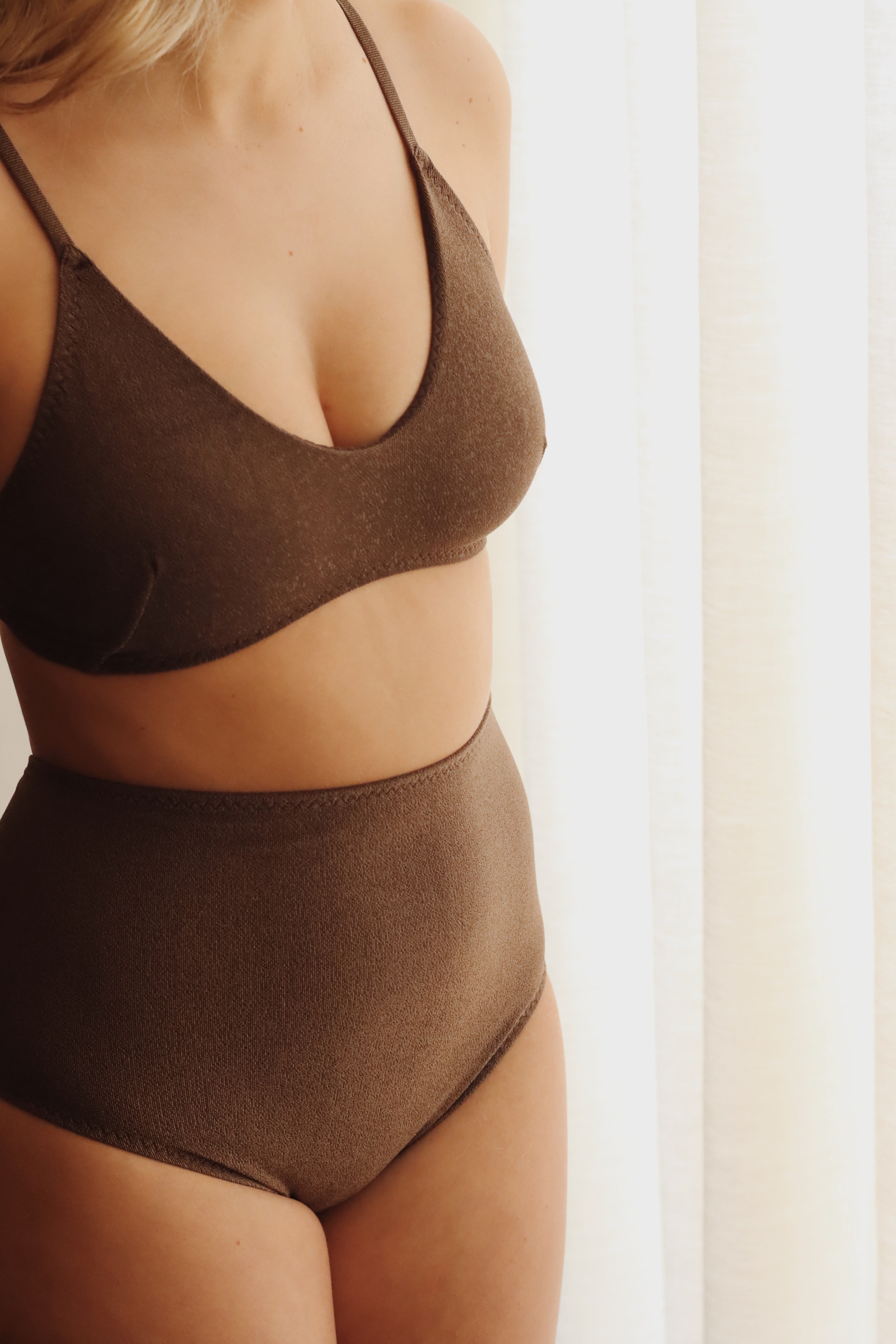 L'esprit ouvert bikini top (Last piece size L)