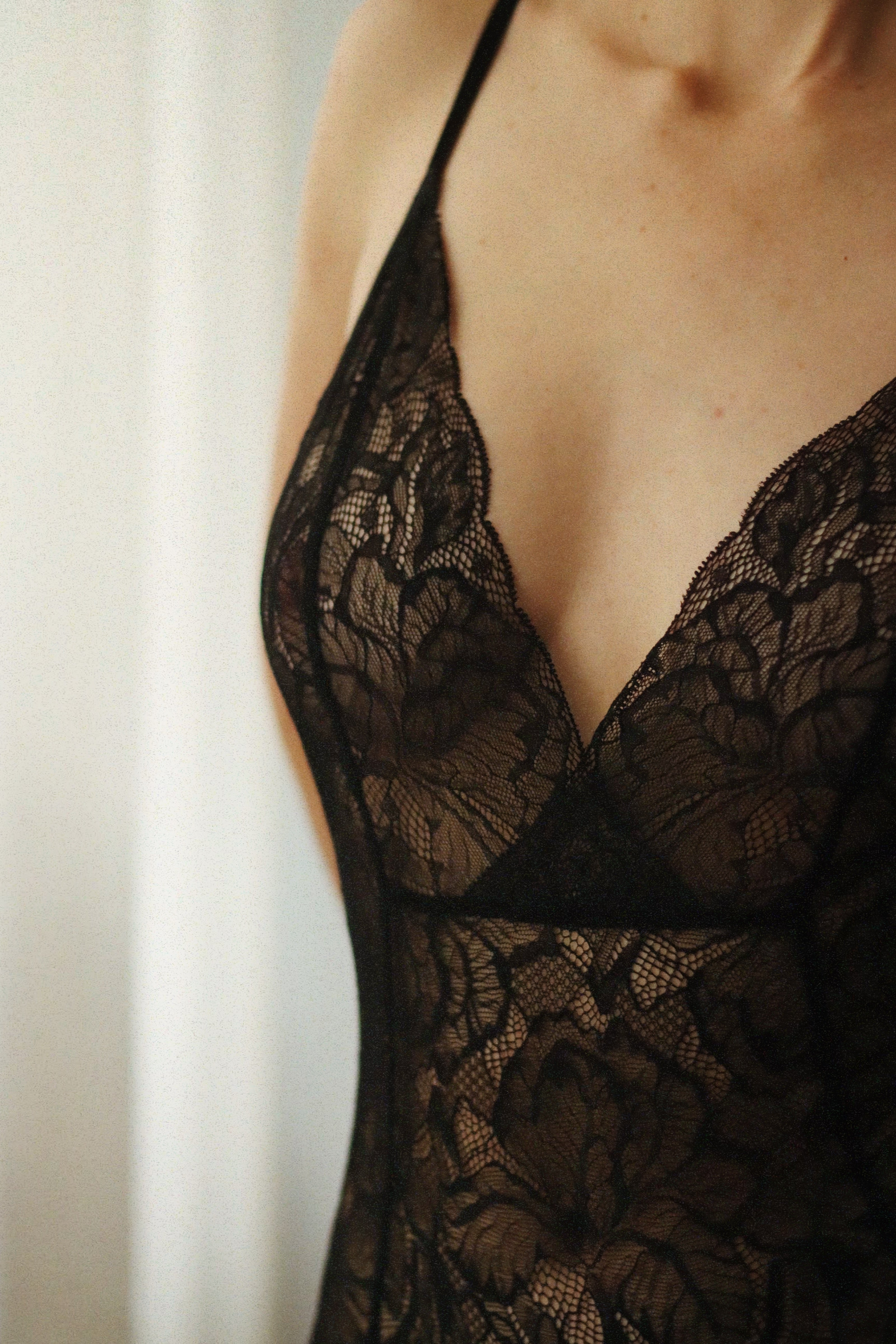 Temptation body black