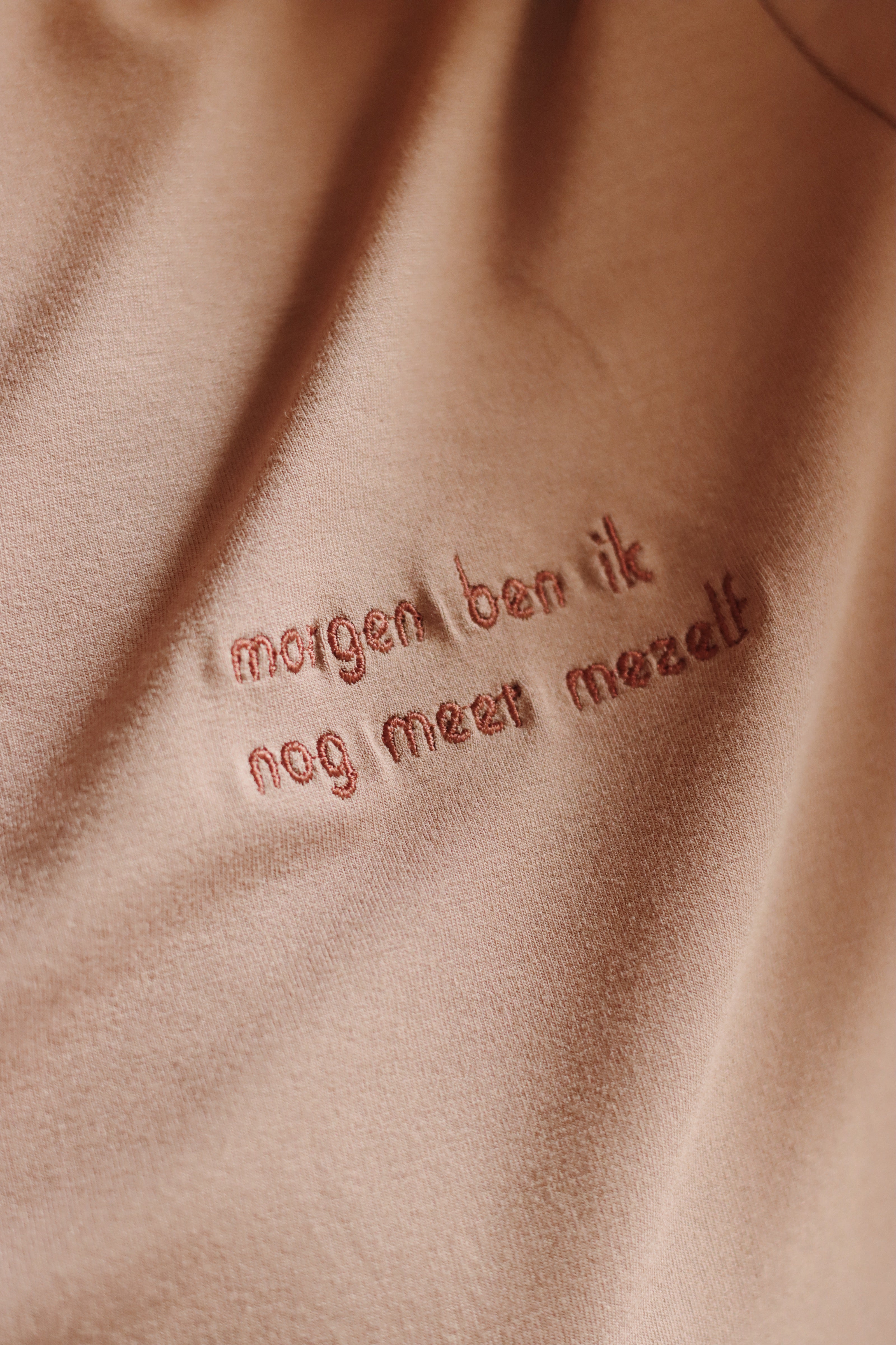 cropped Sleepy shirt