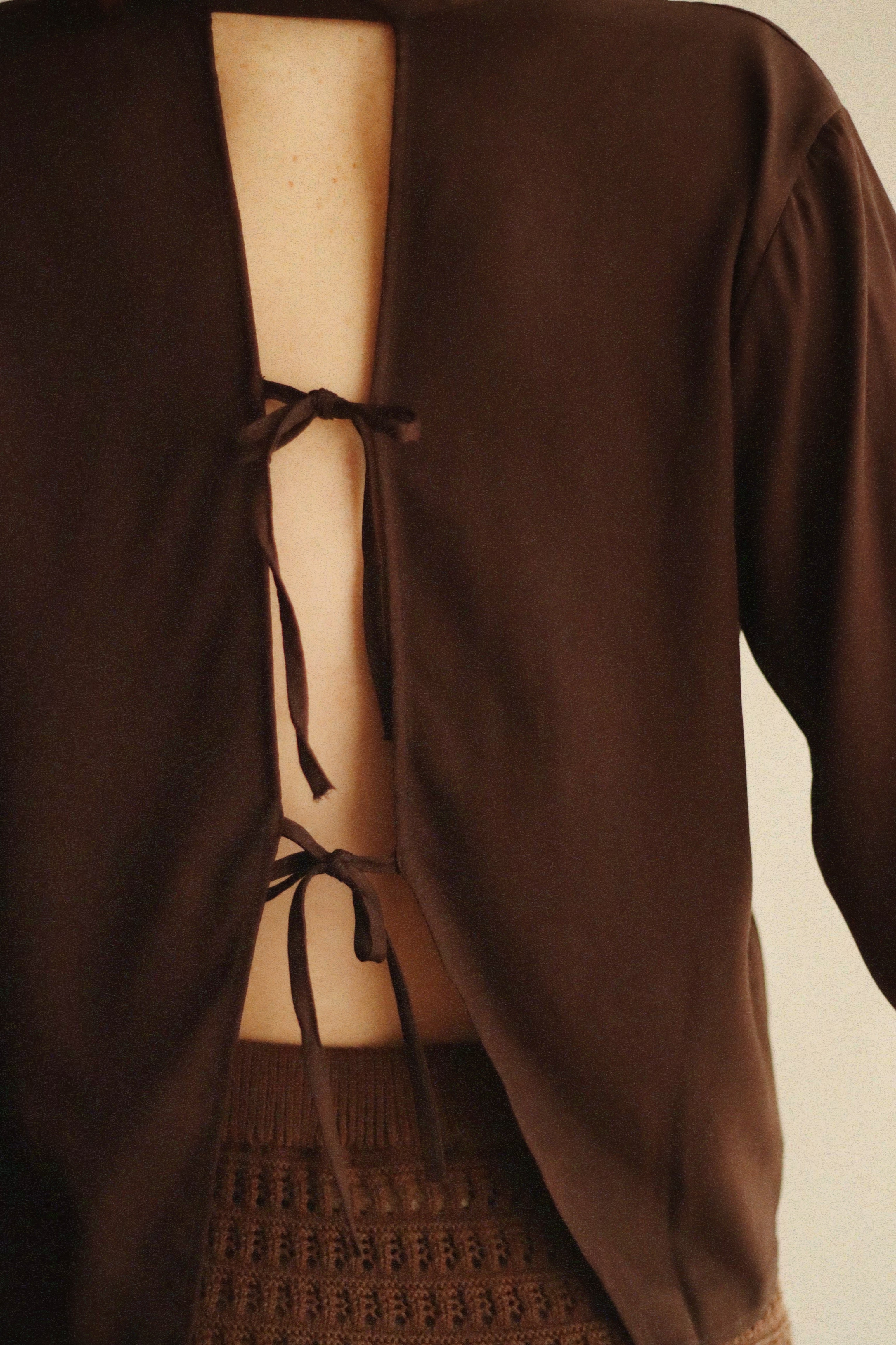 Open back shirt (dark brown and black)
