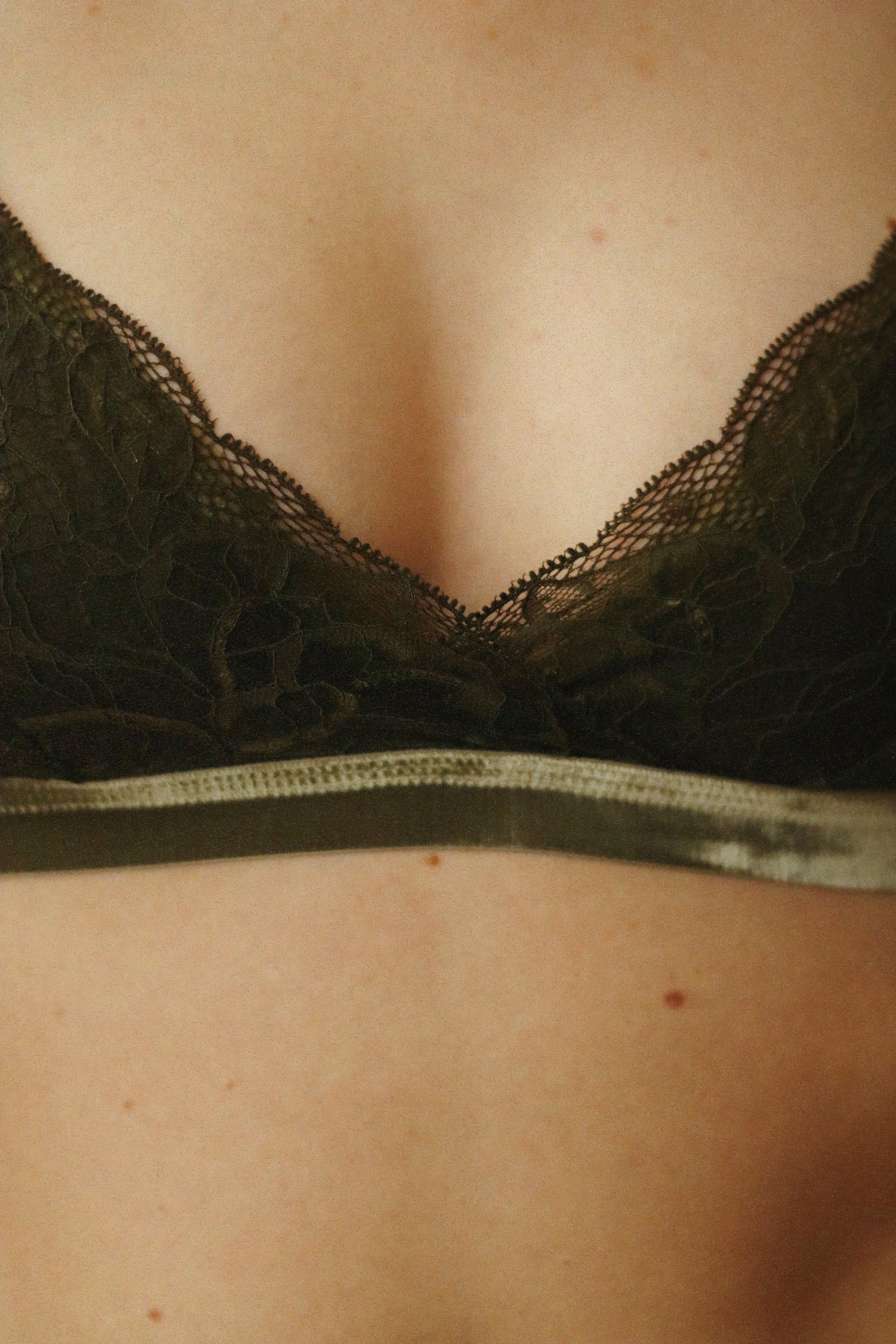 Solace bra forest green