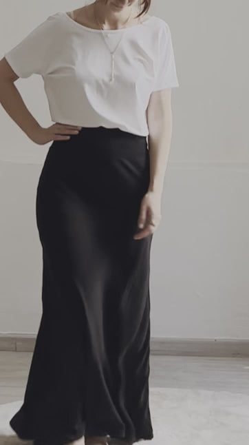 The open back t-shirt white